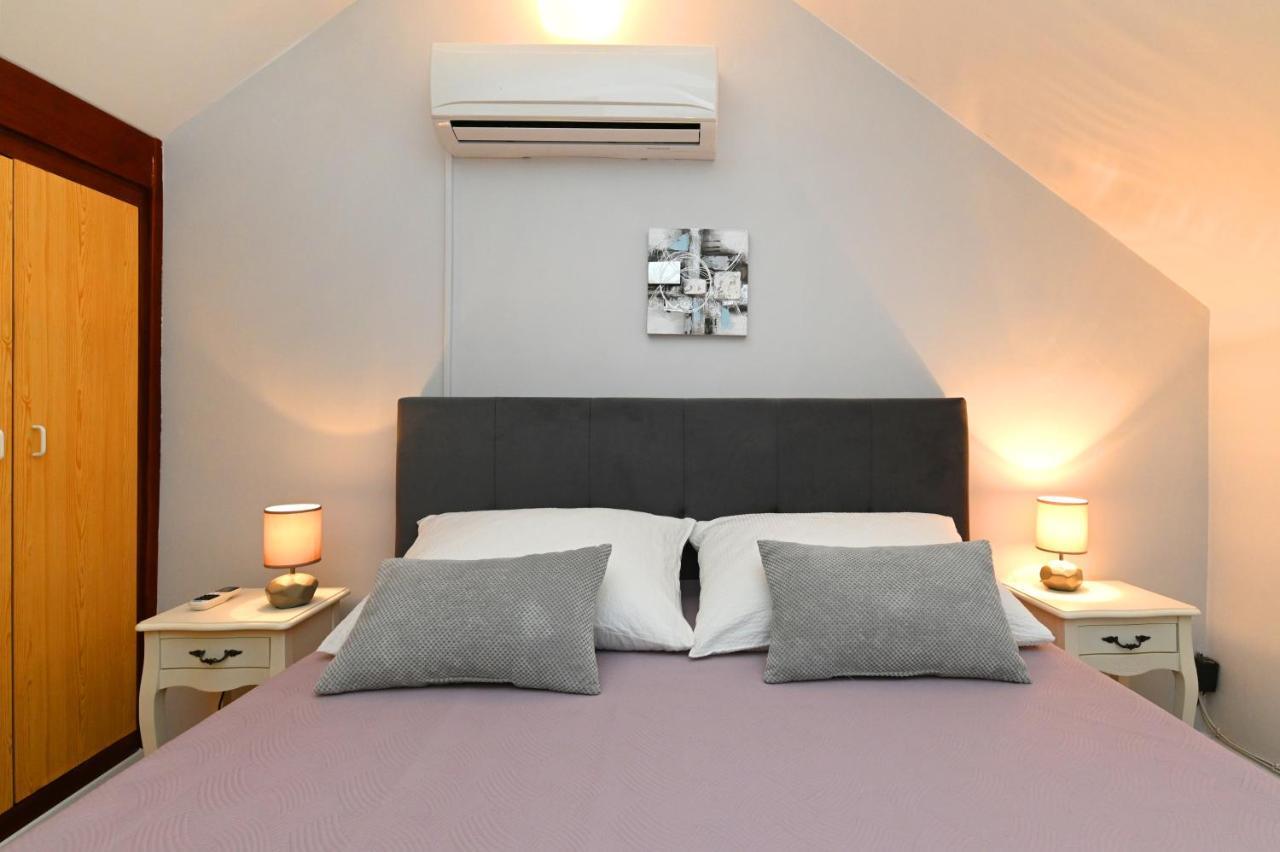 Oleander Apartments Split Eksteriør billede